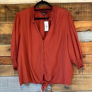 NWT Sanctuary 3/4 Sleeve Tie Front Detail Ruched Button Front Top.